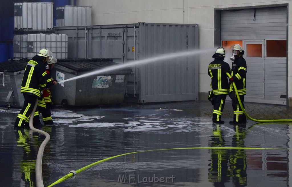 Grossbrand Halle Troisdorf Kriegsdorf Junkersring P166.JPG - Miklos Laubert